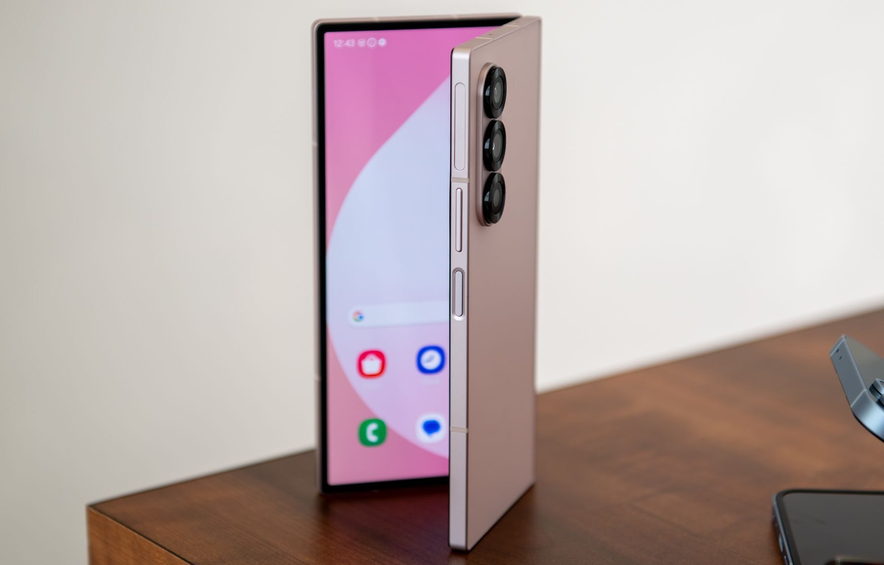 Samsung Galaxy Z Fold 6: The Future of Smartphones Unfolded